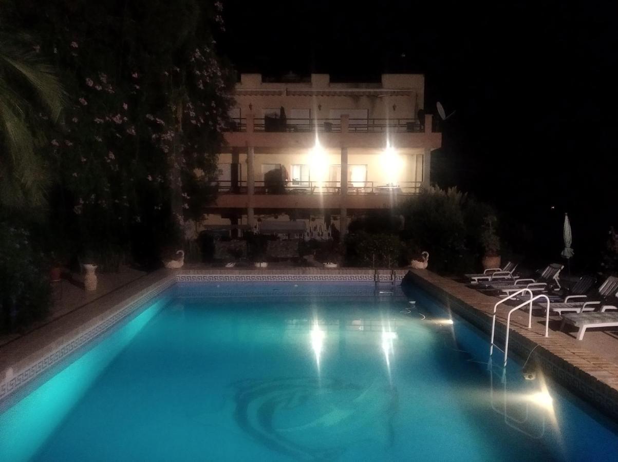 Camarles Casa Rural Complex Masia Del Tremendo Y Agroturismo المظهر الخارجي الصورة
